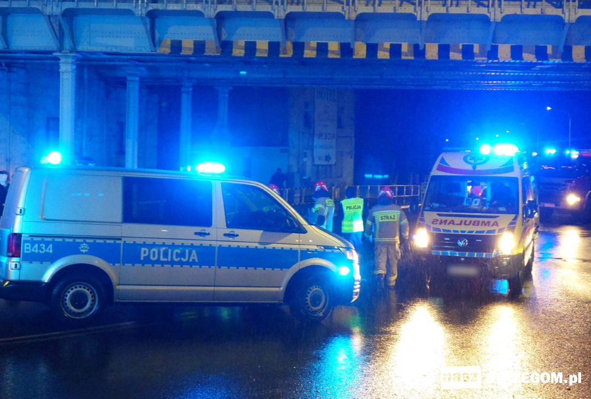 Młoda kobieta spadła z wiaduktu kolejowego przy Alei Wojska Polskiego [FOTO] 